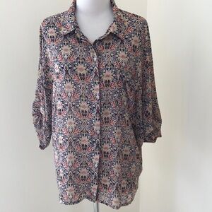 Rose & Olive XL printed front button blouse with sleeve tabs.